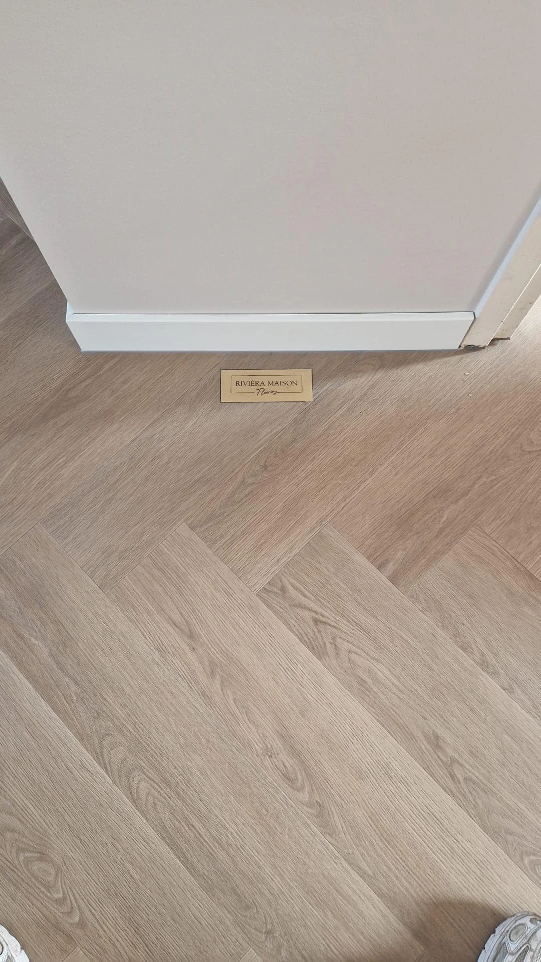 ‼️Rivièra maison ‼️Weer één van onze mooie pvc visgraat vloer gelegd met het…