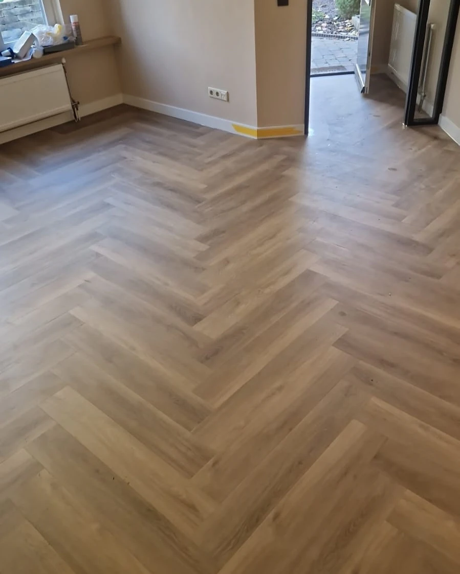 Project in Deurne – Stijlvol & Tijdloos Voor deze prachtige benedenwoning in…