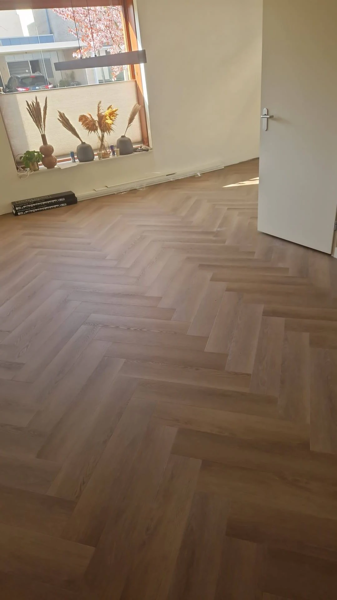Vorig jaar mochten we al de 1e & 2e verdieping én de trap van dit leuke stel…